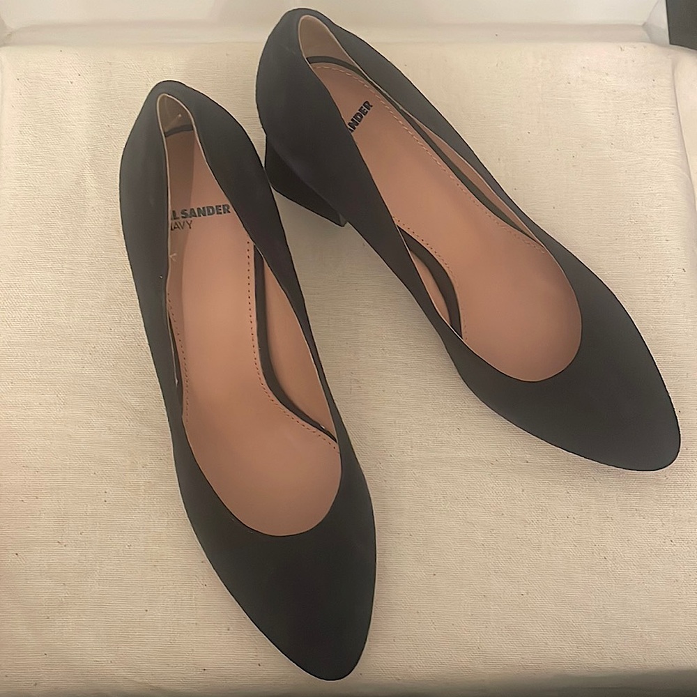 Jil Sander navy pumps, bronze metal interior heel, excellent condition